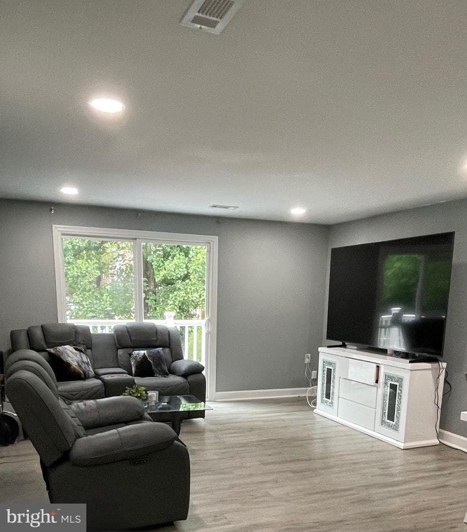 4612 Central Park Drive photo 4