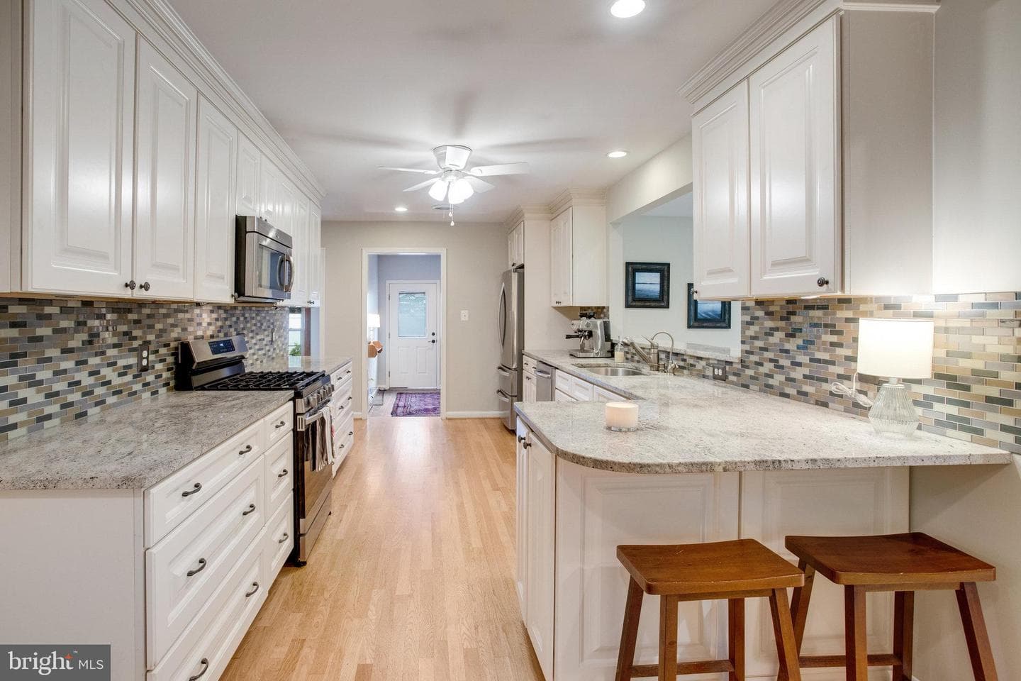 10704 Montgomery Drive photo 14