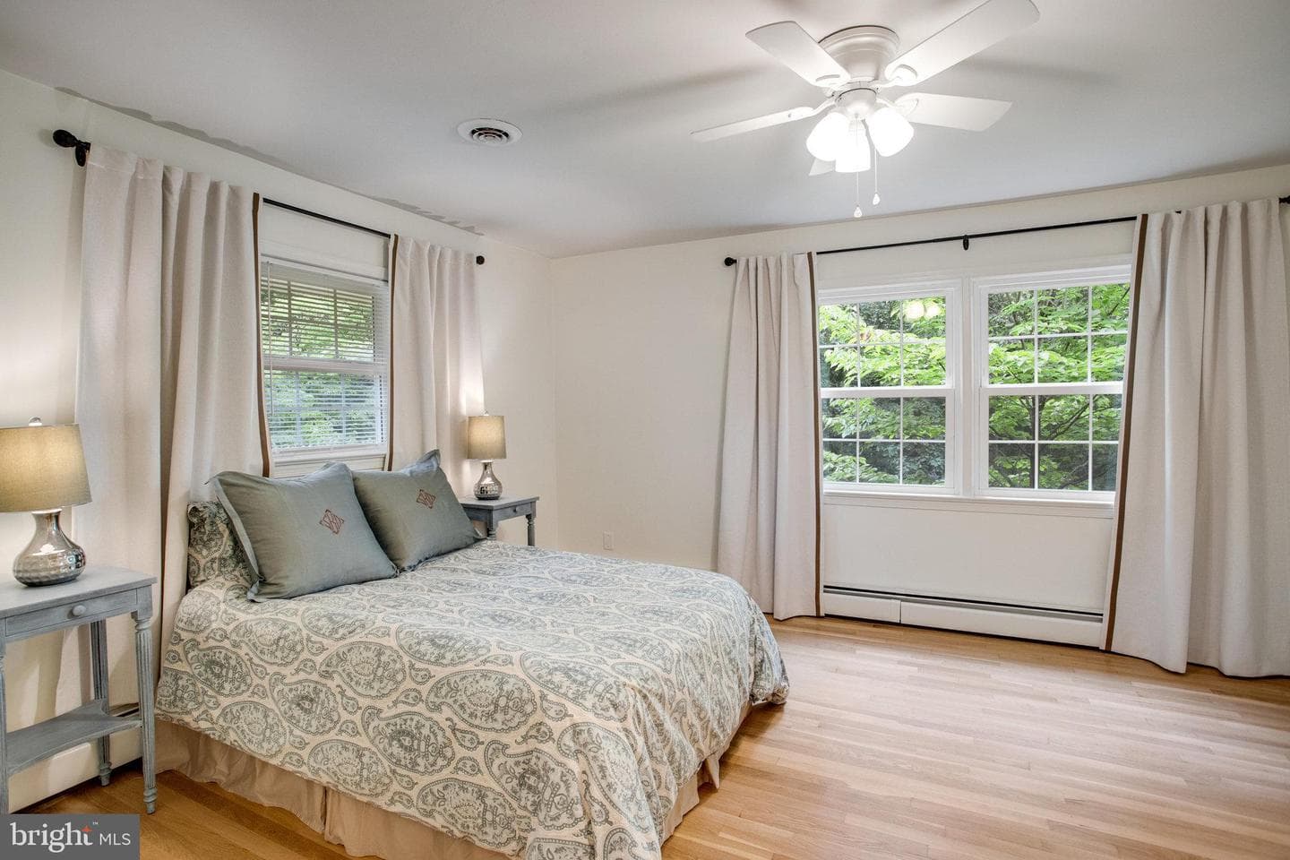 10704 Montgomery Drive photo 32