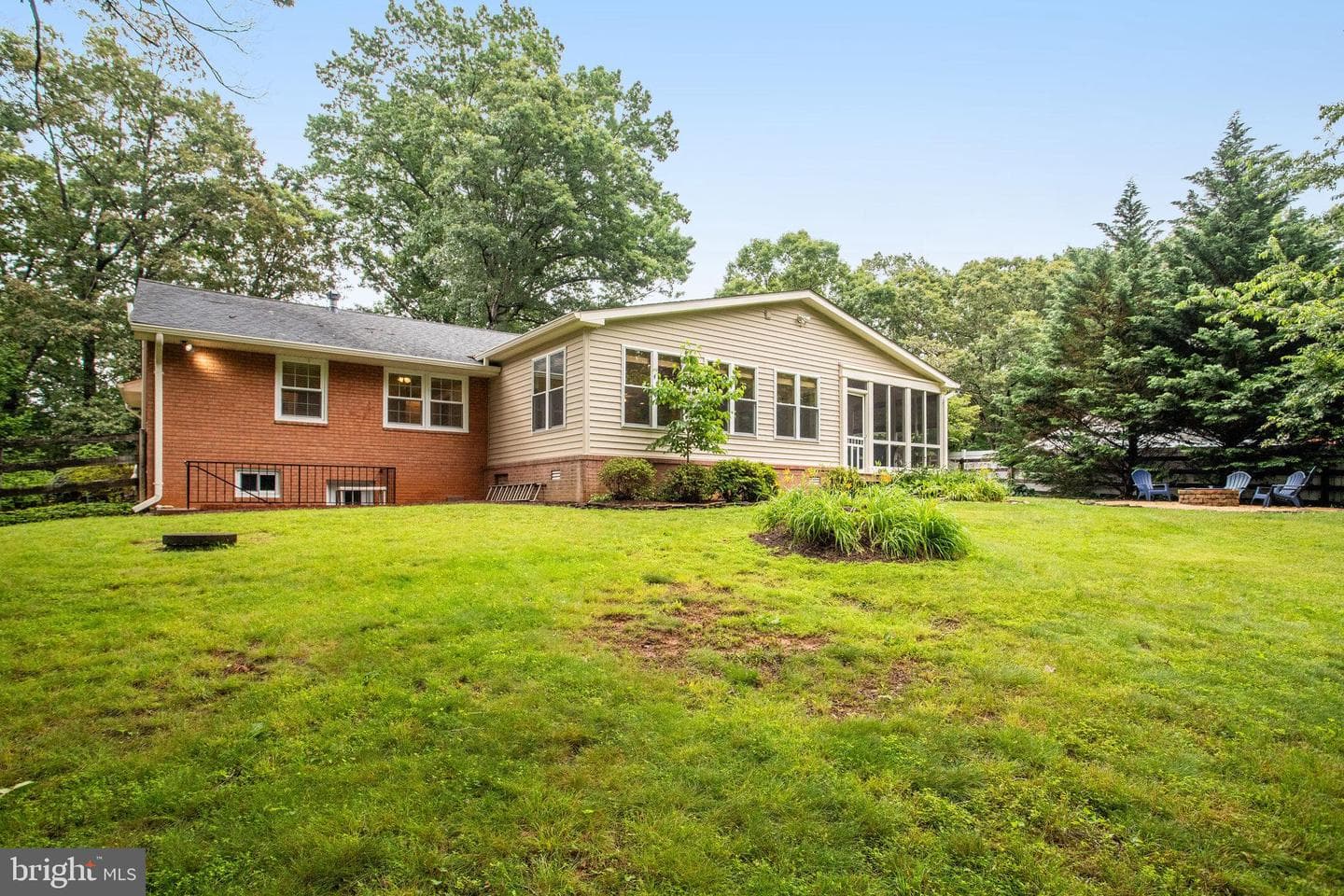 10704 Montgomery Drive photo 50
