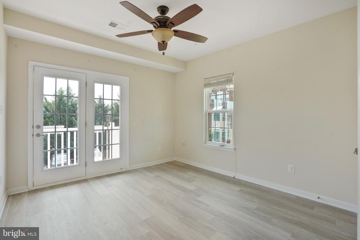 7493 Brunson Circle photo 9