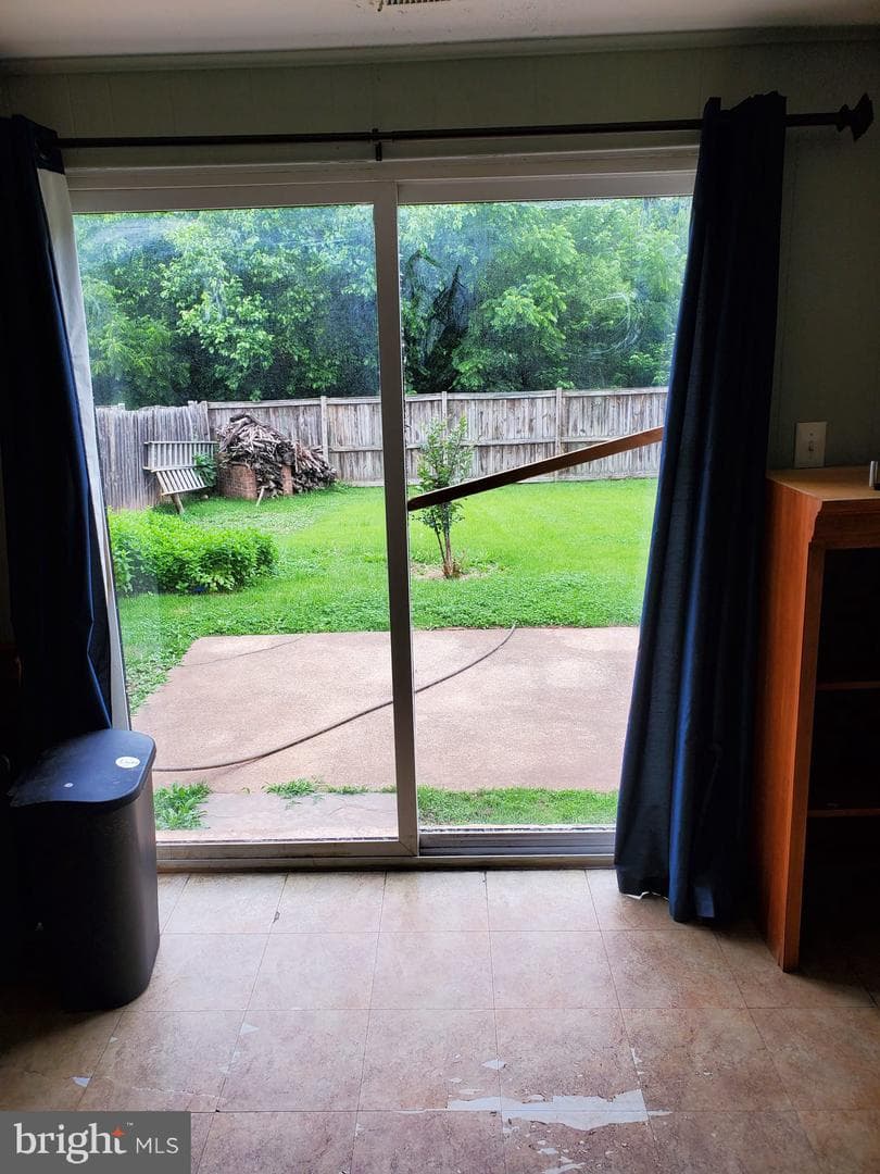 7584 Quail Run Lane photo 28