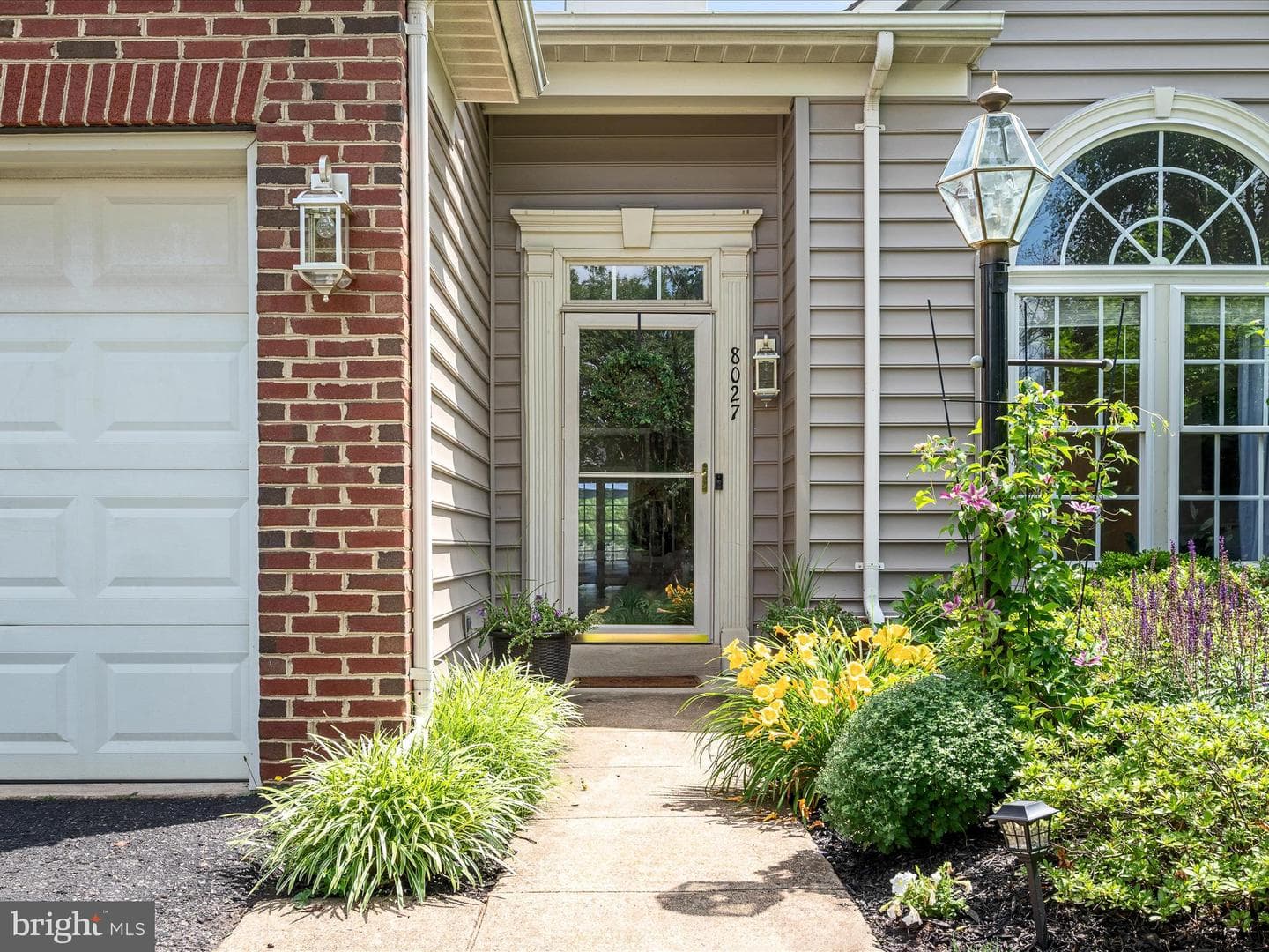 8027 Montour Heights Drive photo 2