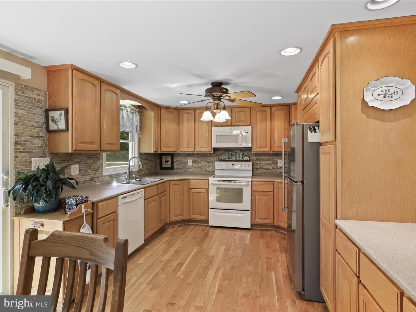 14568 Leary Street photo 11