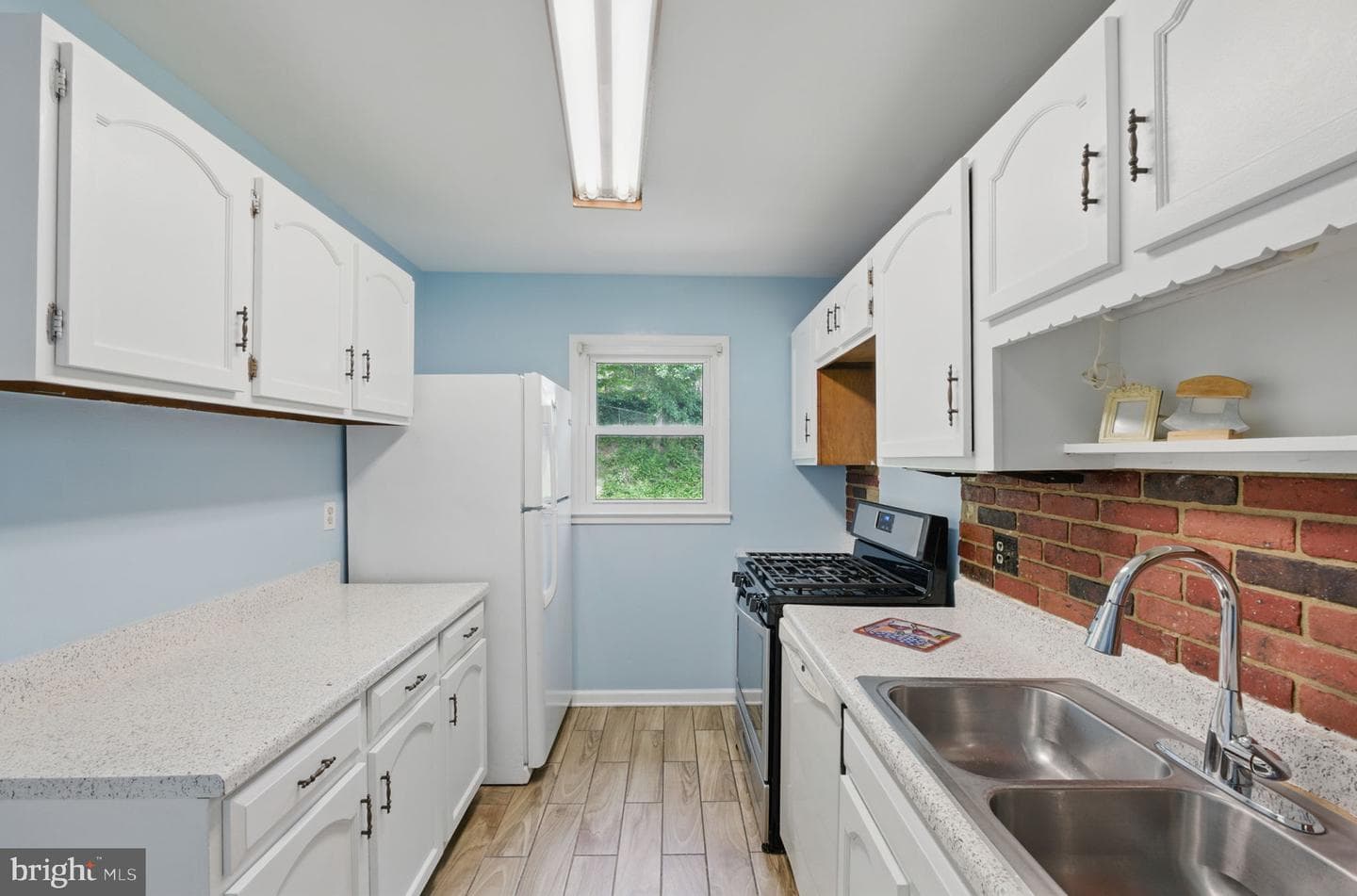 13626 Kingsman Road photo 11