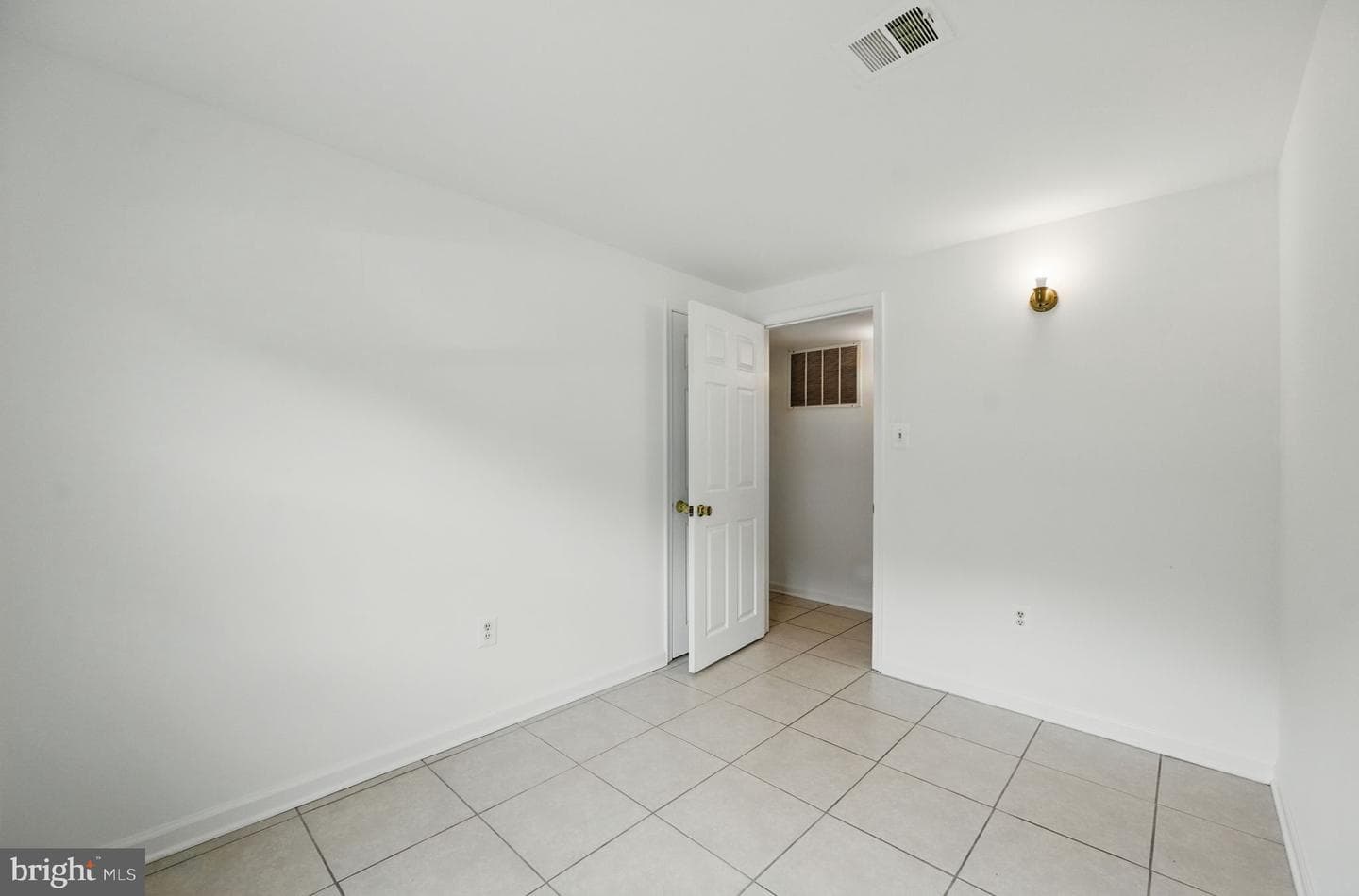 13626 Kingsman Road photo 27