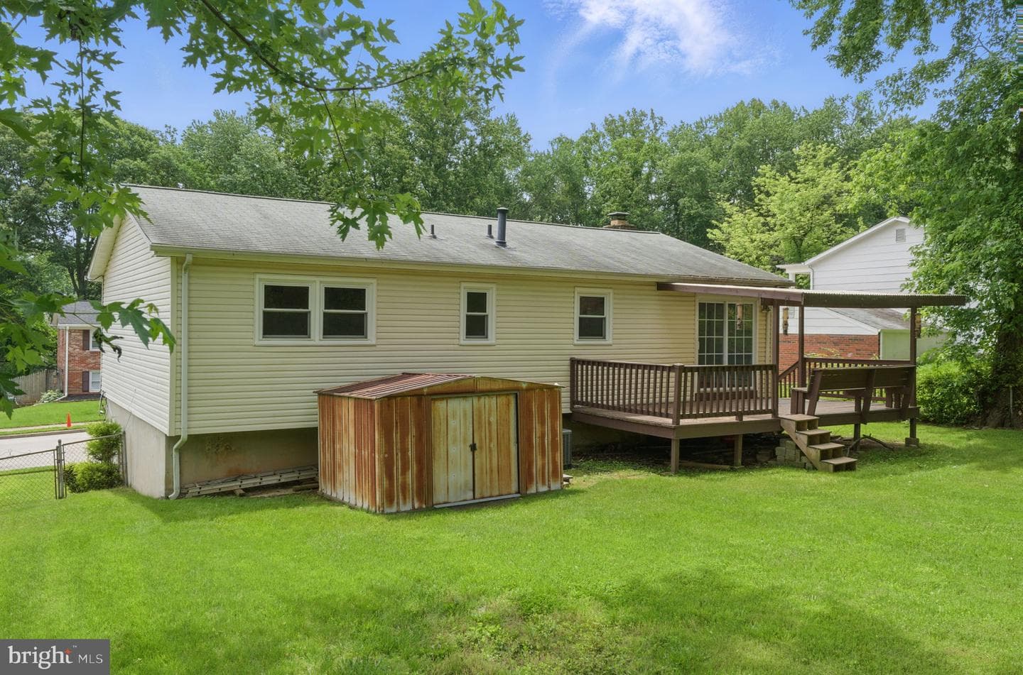 13626 Kingsman Road photo 32