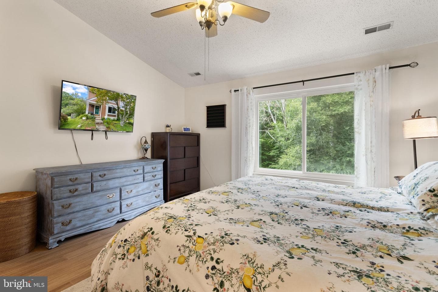 3086 Bridgeton Court photo 23