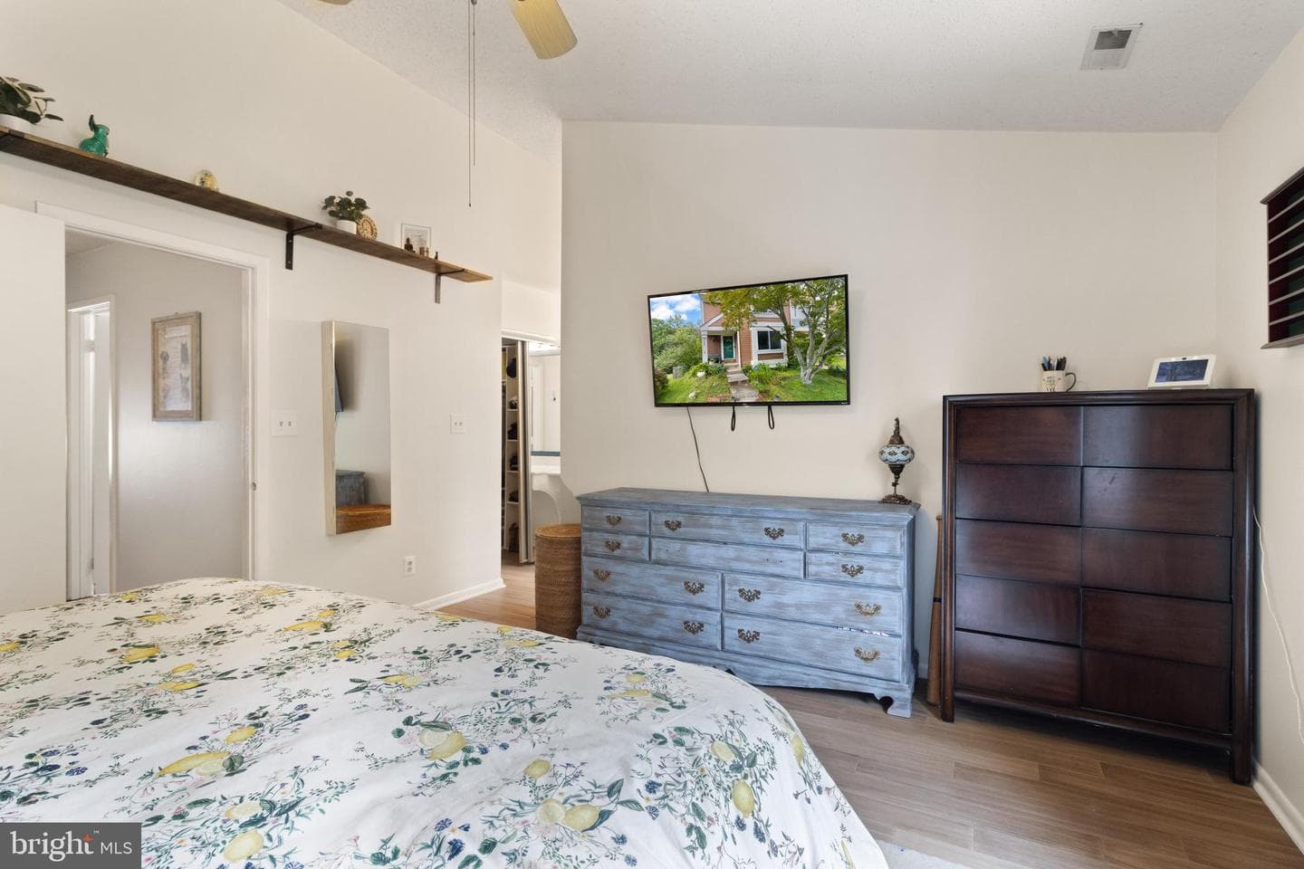 3086 Bridgeton Court photo 26