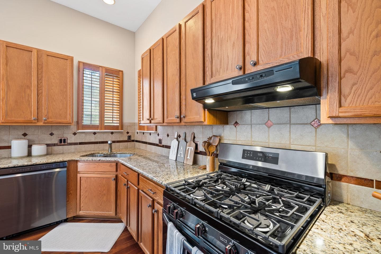 10024 Darnaway Court photo 15