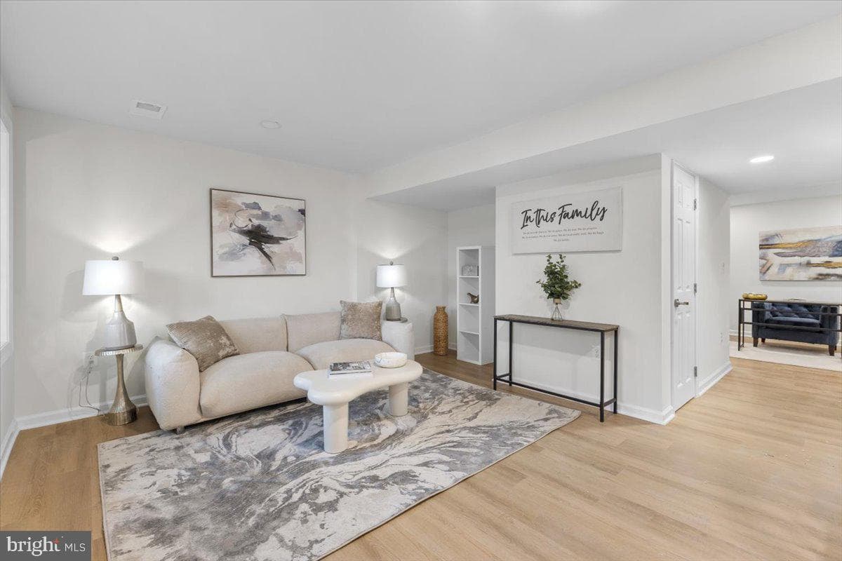 14425 Brandon Court photo 4