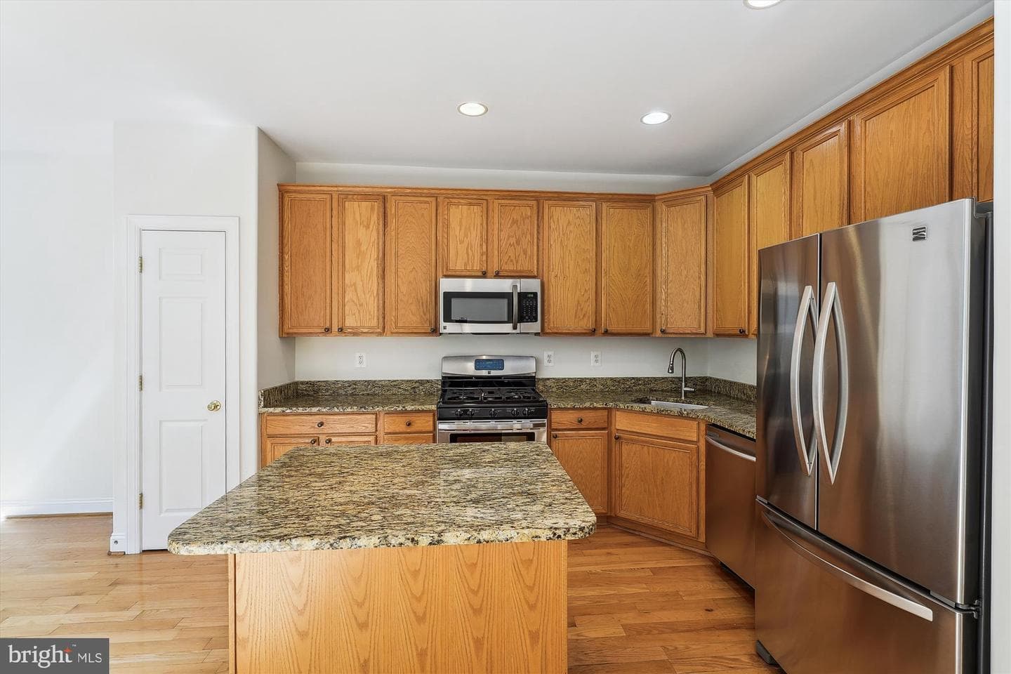 8715 Chorley Way photo 9