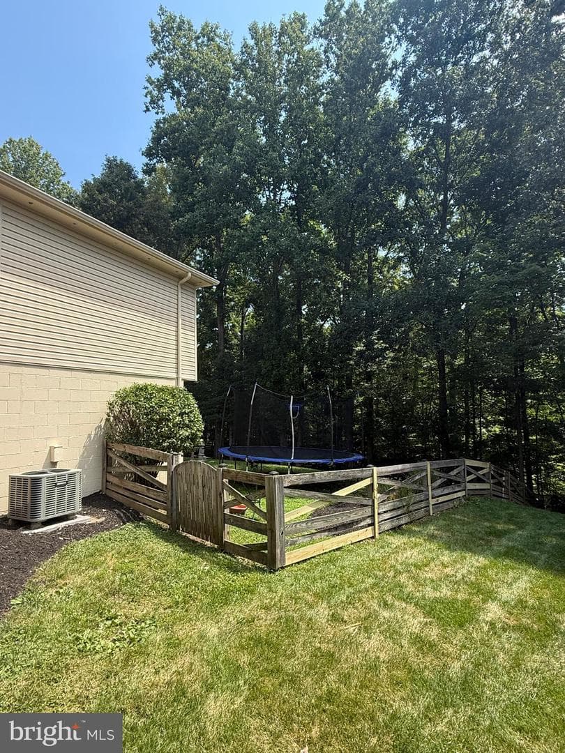 12517 Hedges Run Drive photo 27