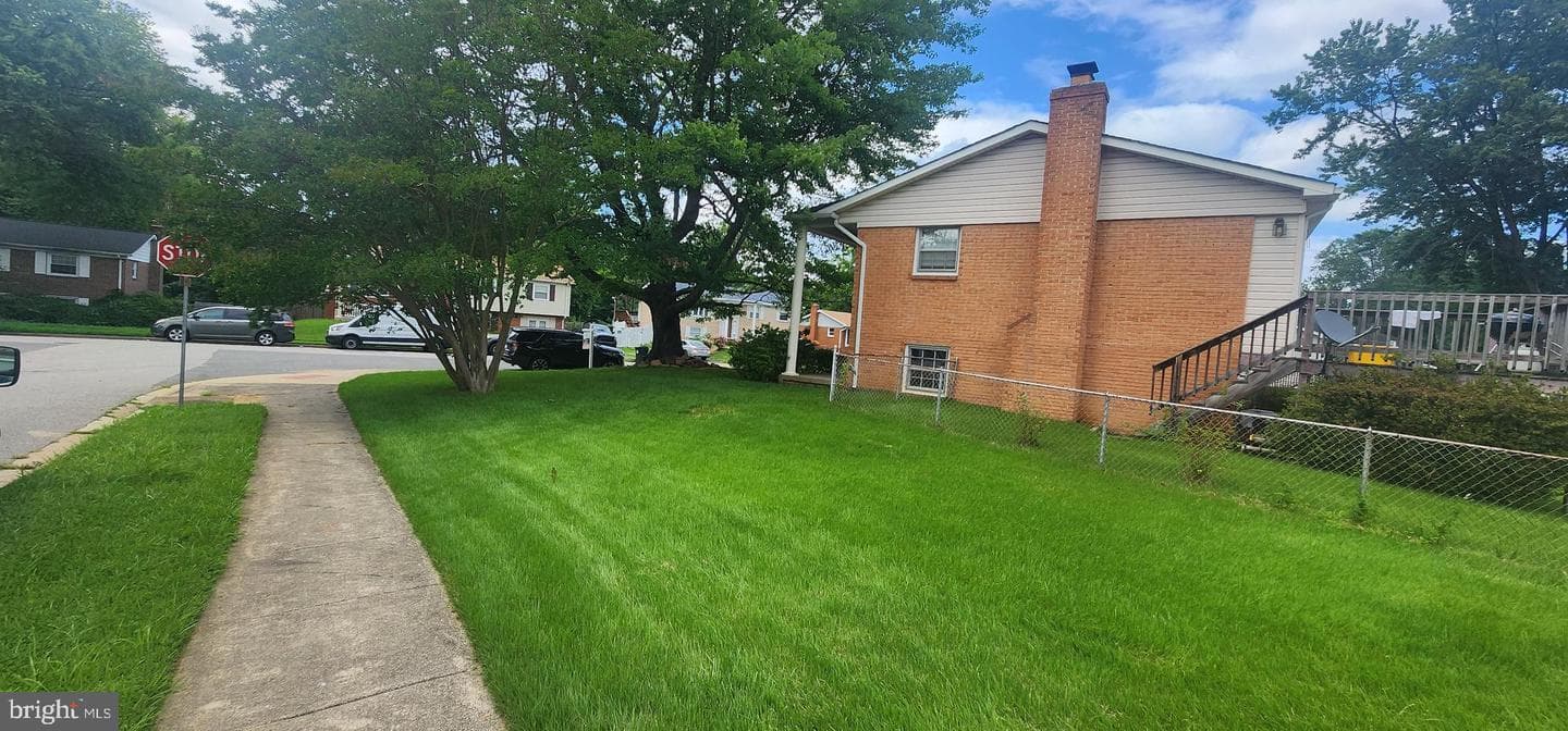 4811 Kirkdale Drive photo 2