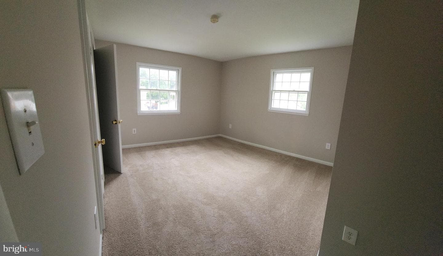 4811 Kirkdale Drive photo 32