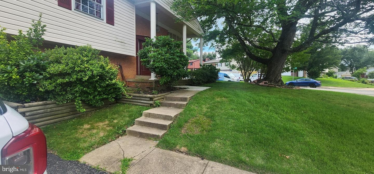 4811 Kirkdale Drive photo 5