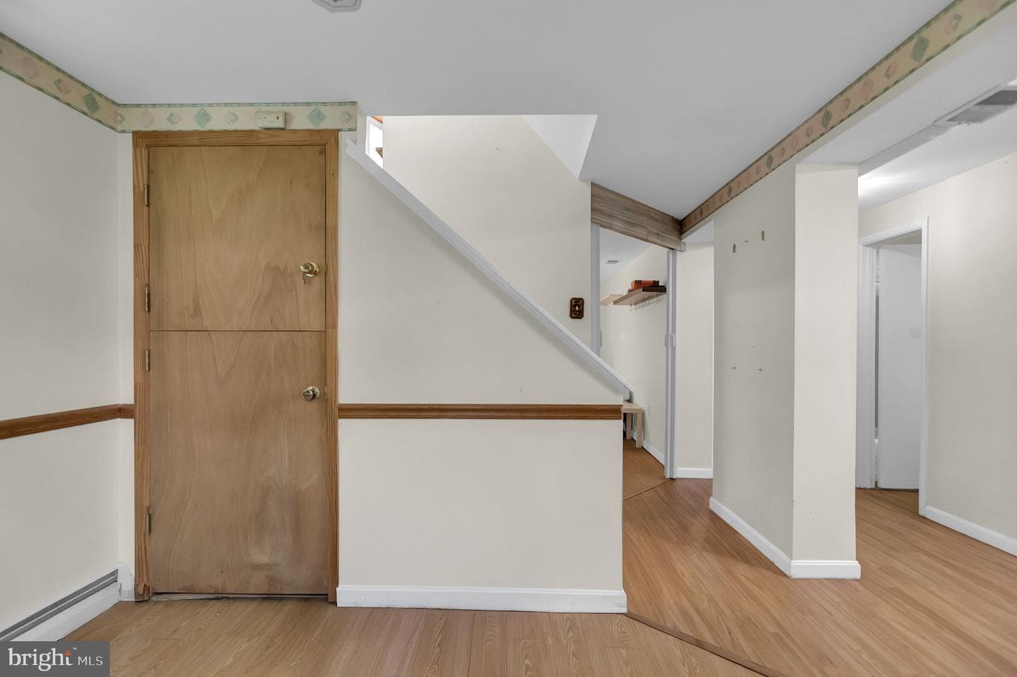 1301 Columbia Road photo 19