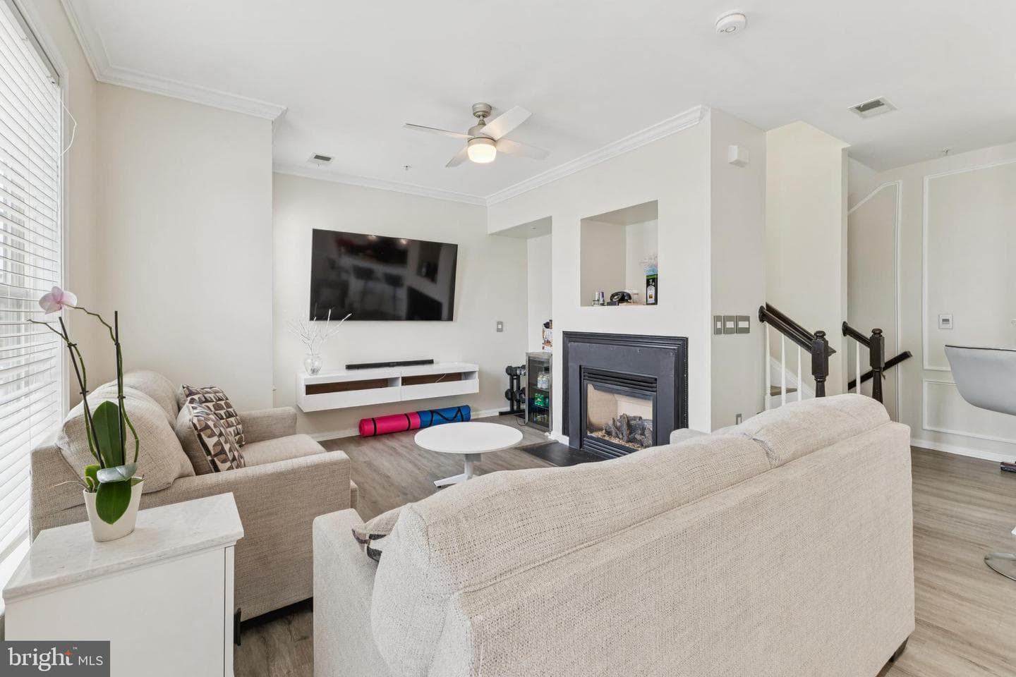 6831 Hampton Bay Lane photo 4