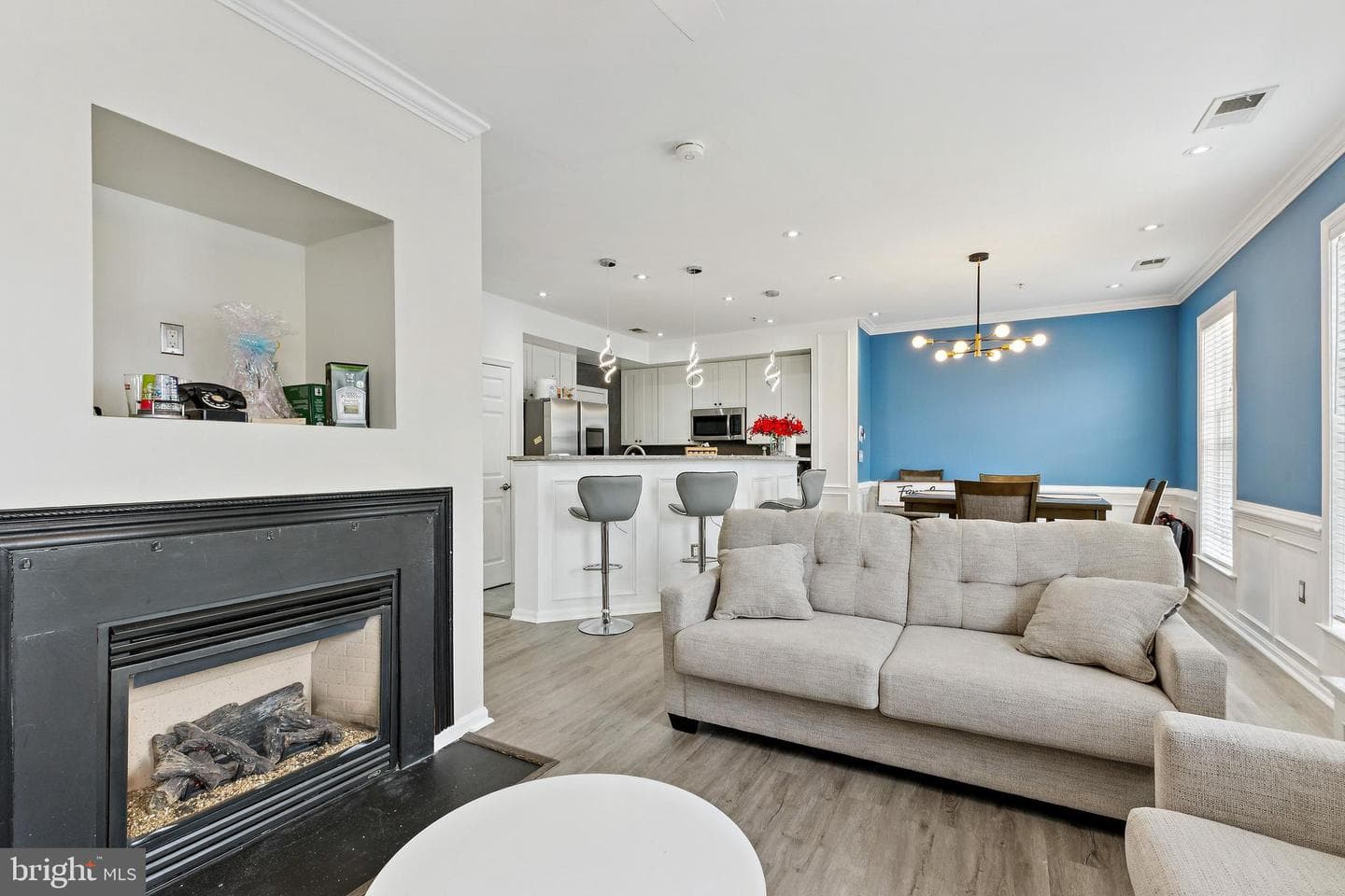 6831 Hampton Bay Lane photo 7