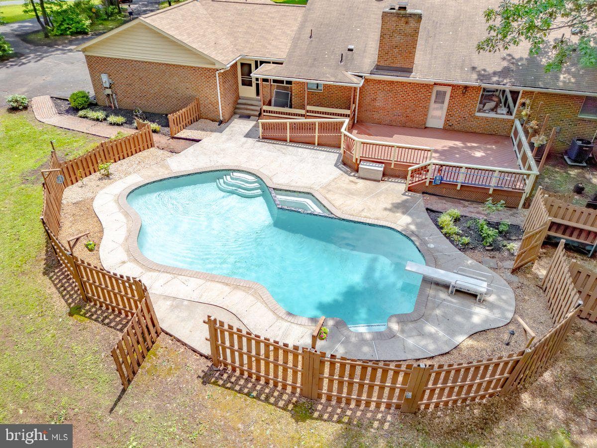 12710 Nokesville Road photo 12