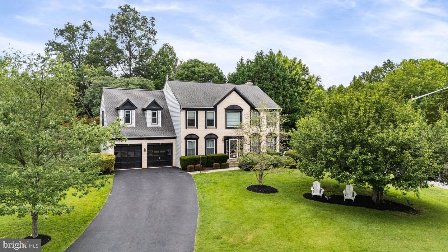 15032 Greenmount Drive photo 2