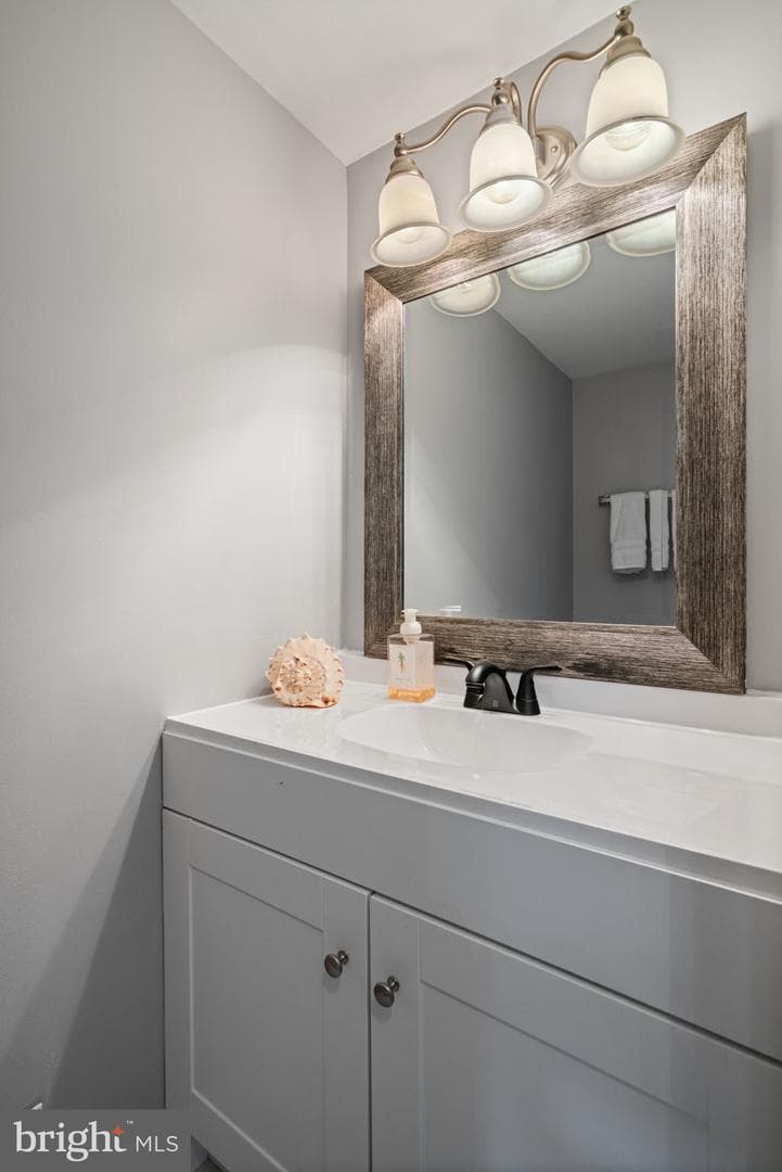15032 Greenmount Drive photo 23