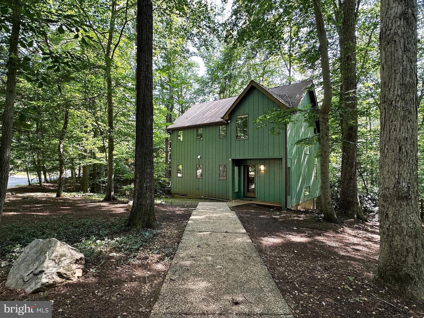 6303 Occoquan Forest Drive photo 1