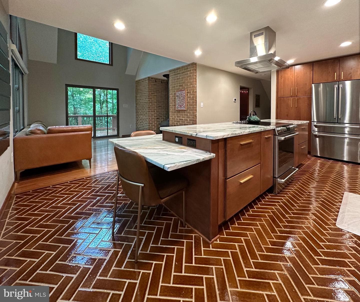 6303 Occoquan Forest Drive photo 23