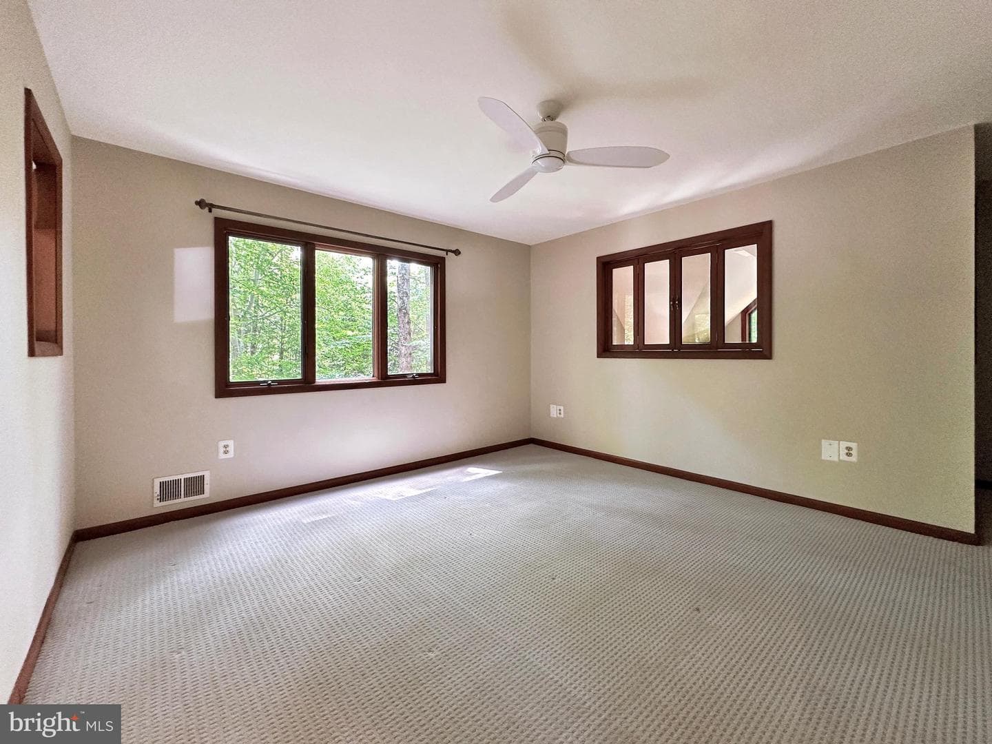 6303 Occoquan Forest Drive photo 47