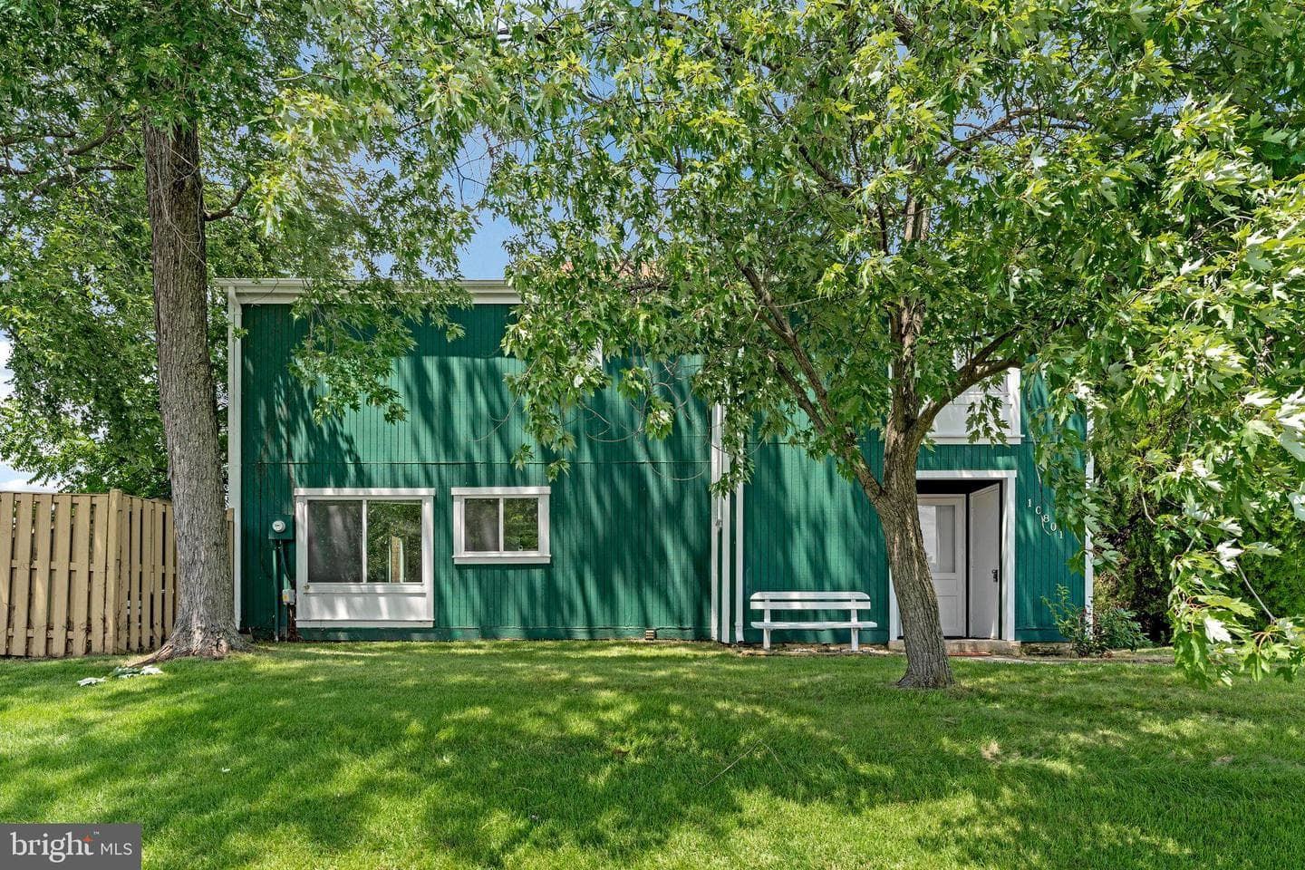 10801 Daisy Court photo 2