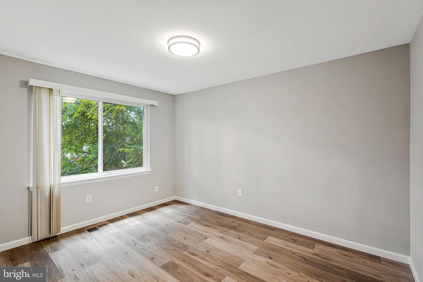 10801 Daisy Court photo 24