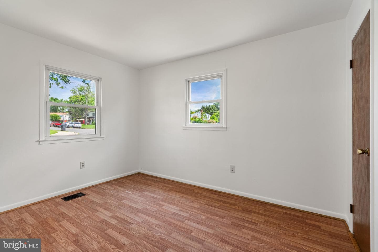 13223 Hawthorn Lane photo 18
