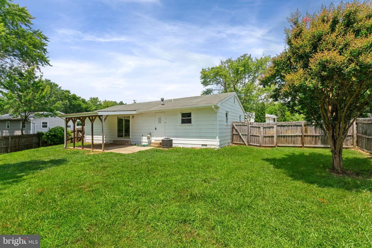 13223 Hawthorn Lane photo 28