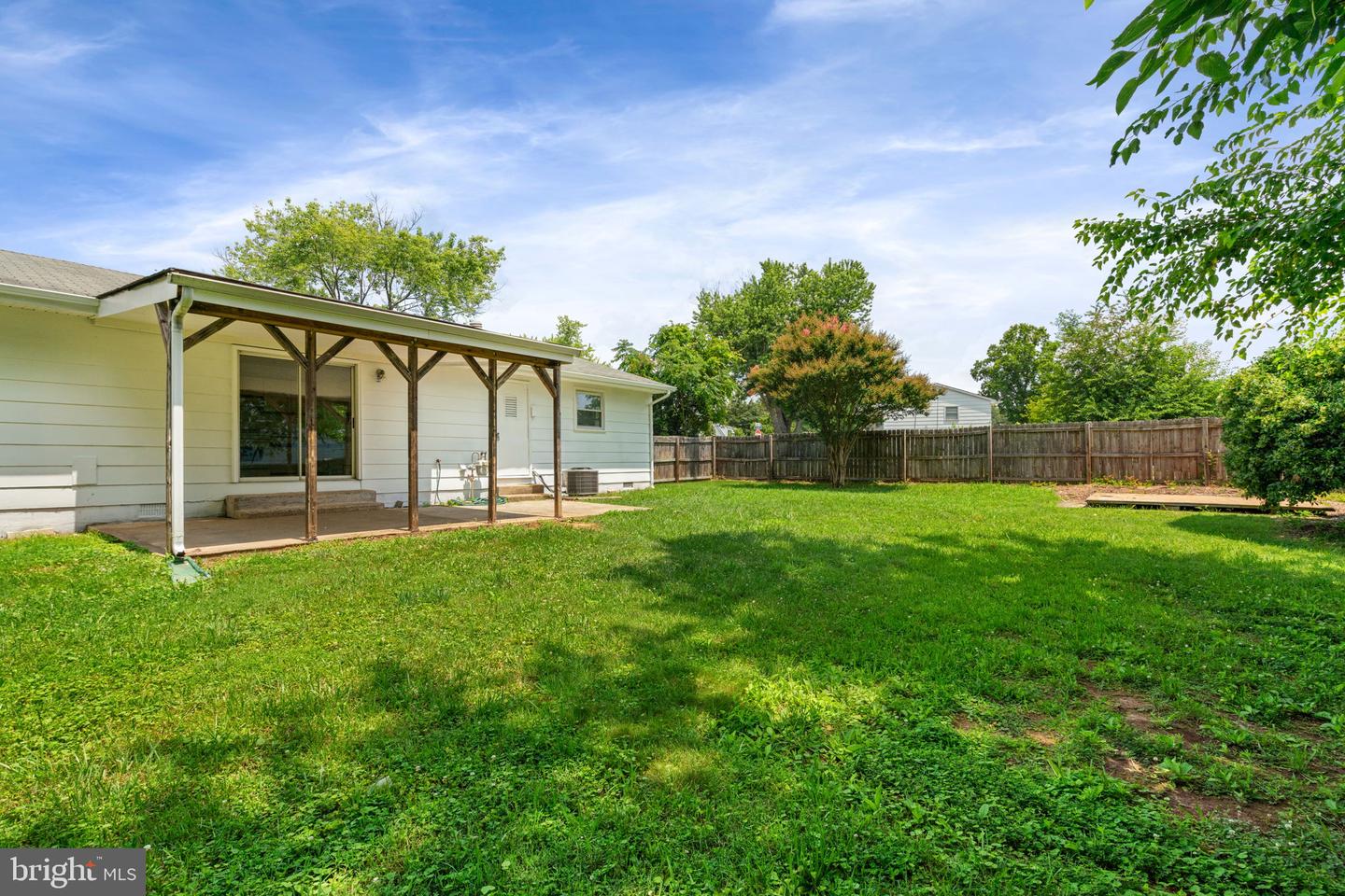 13223 Hawthorn Lane photo 29