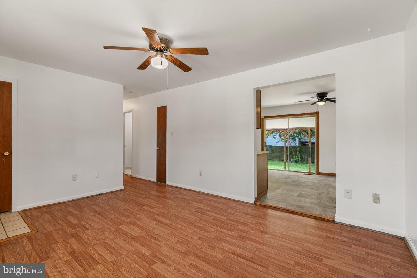13223 Hawthorn Lane photo 5