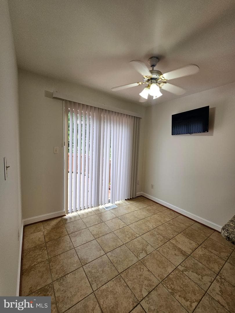 1847 Wigglesworth Way photo 10