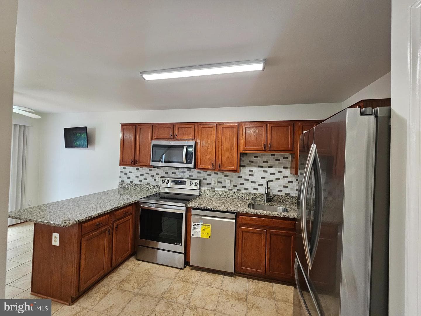 1847 Wigglesworth Way photo 7
