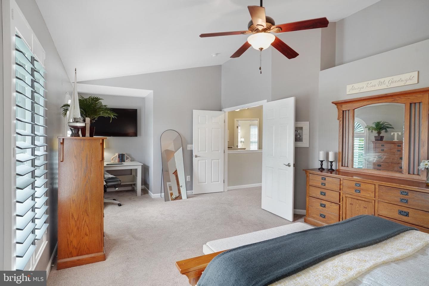 18008 Densworth Mews photo 15