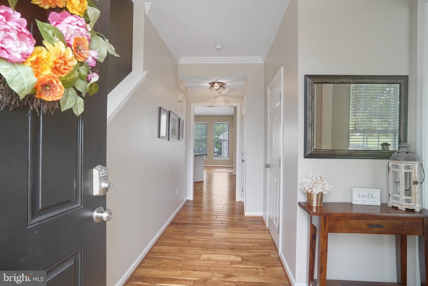 18008 Densworth Mews photo 4