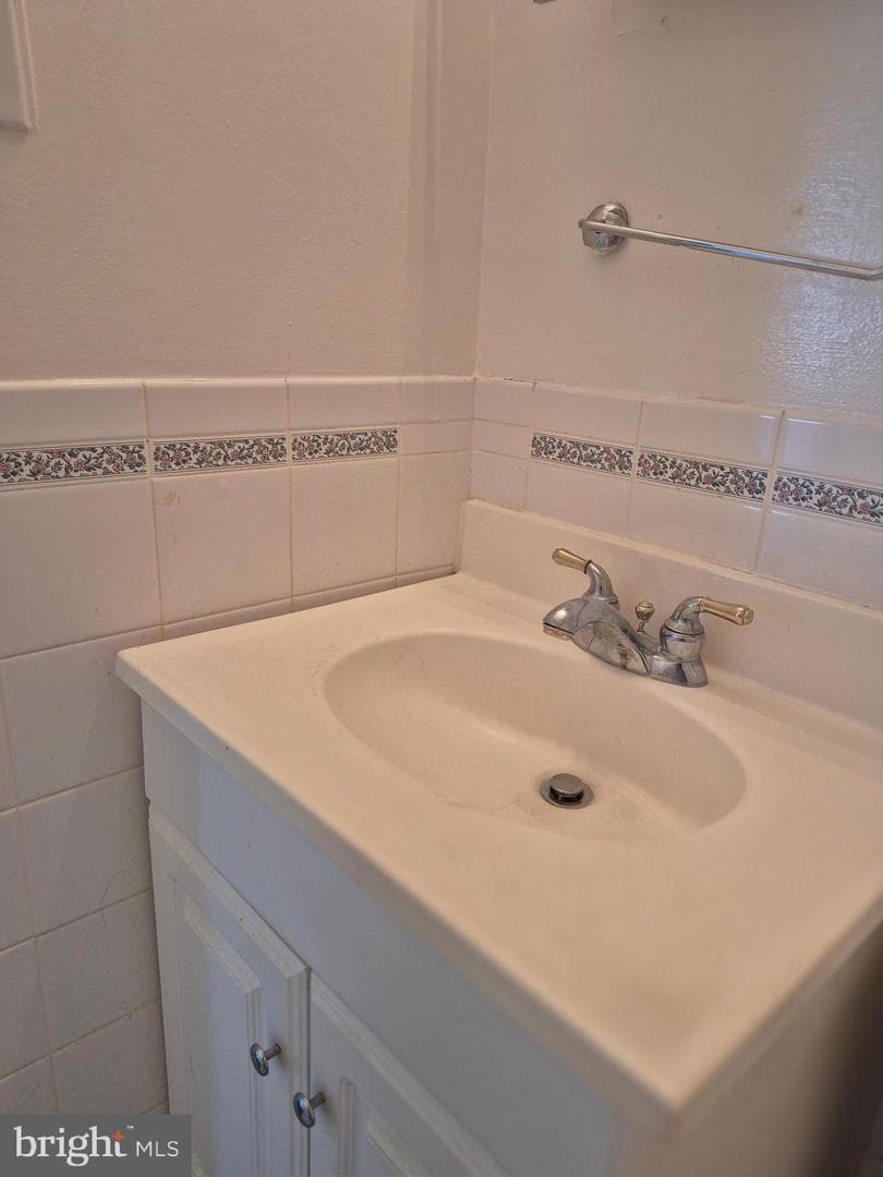 14894 Cordell Avenue photo 28