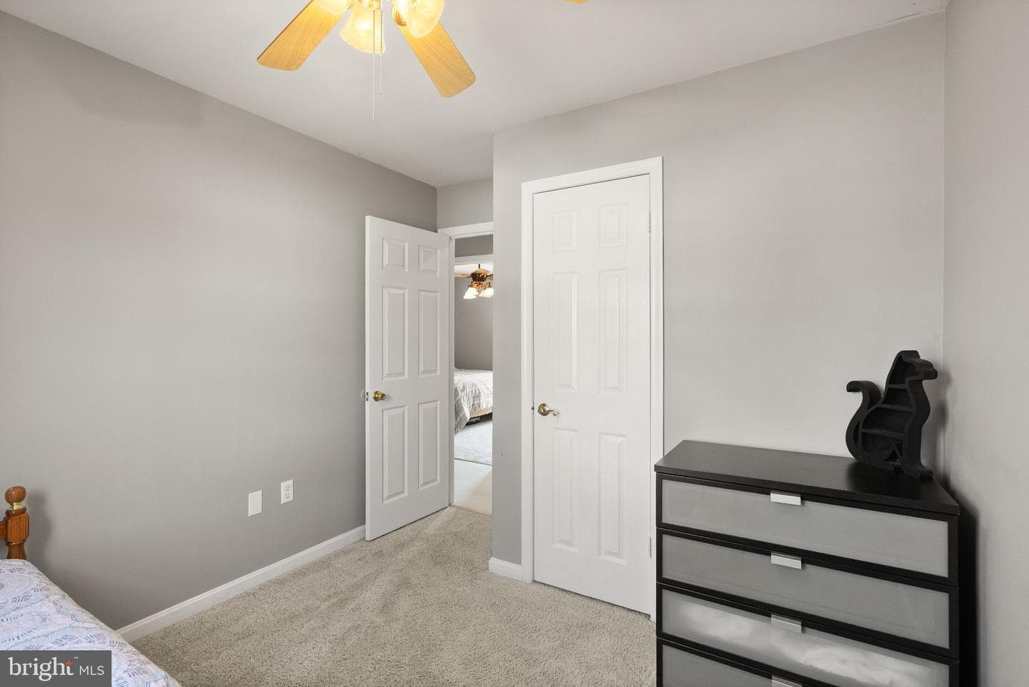 5837 Riverside Drive photo 28