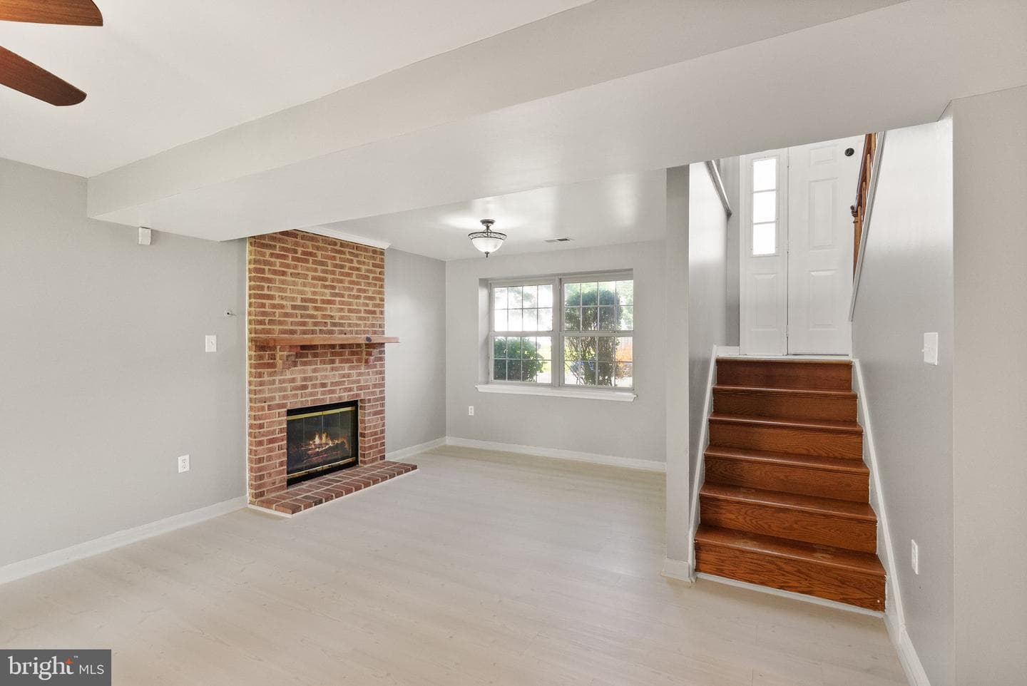 5837 Riverside Drive photo 33