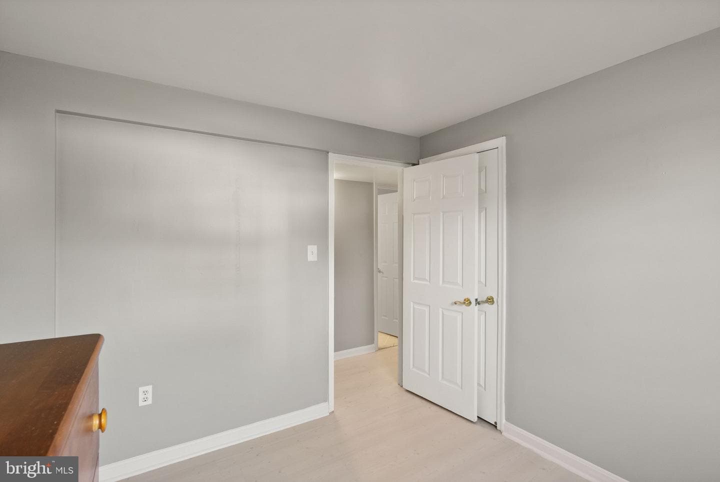5837 Riverside Drive photo 39