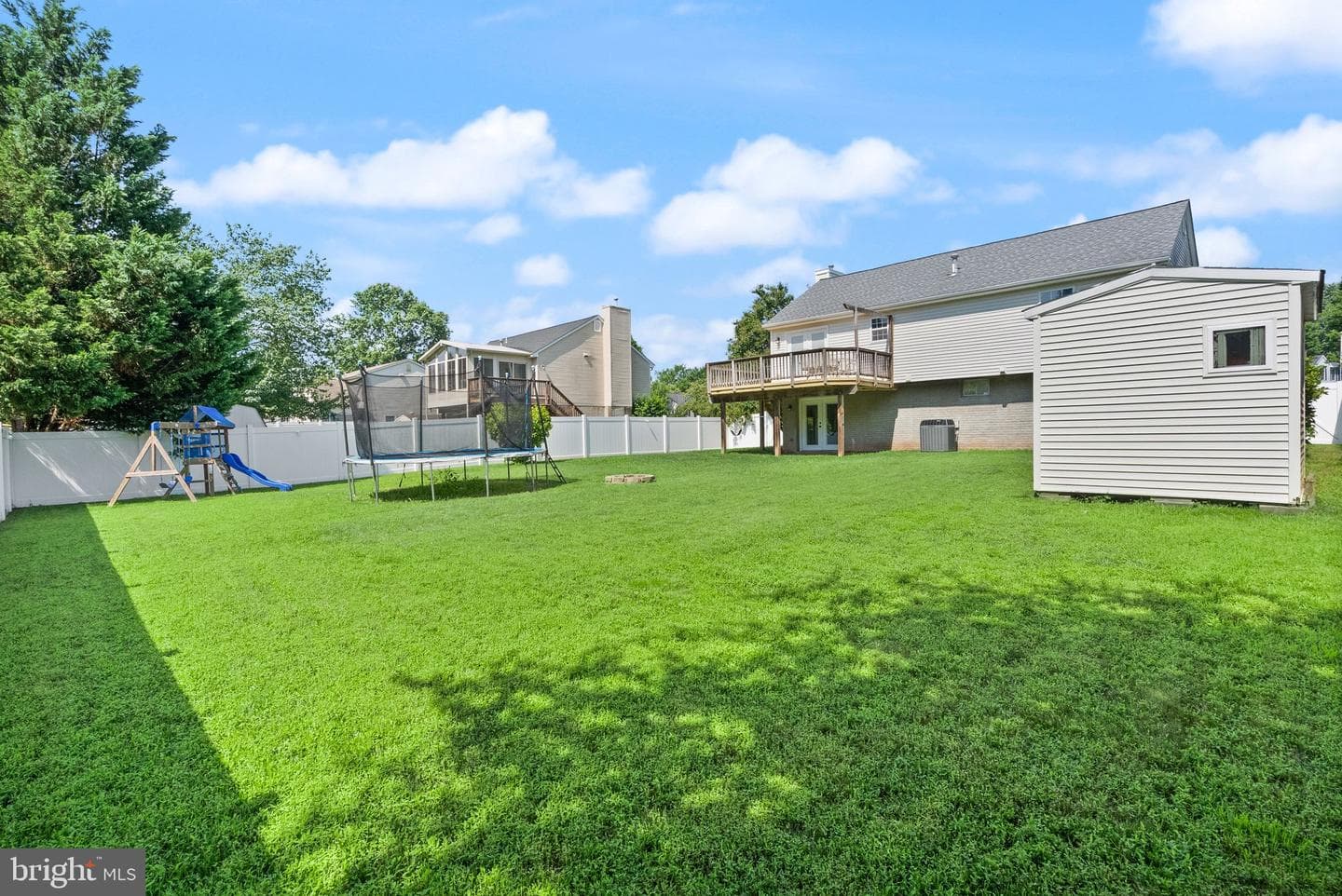 5837 Riverside Drive photo 55