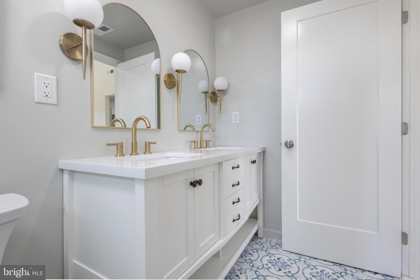 1101 Linden Street photo 30