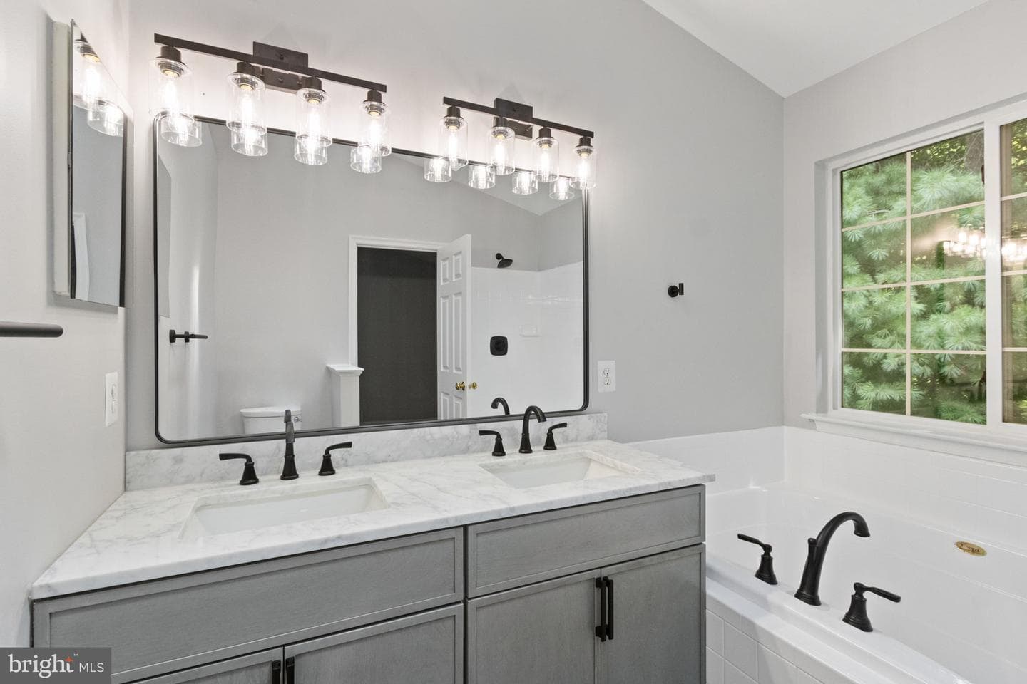 4893 Benecia Lane photo 23
