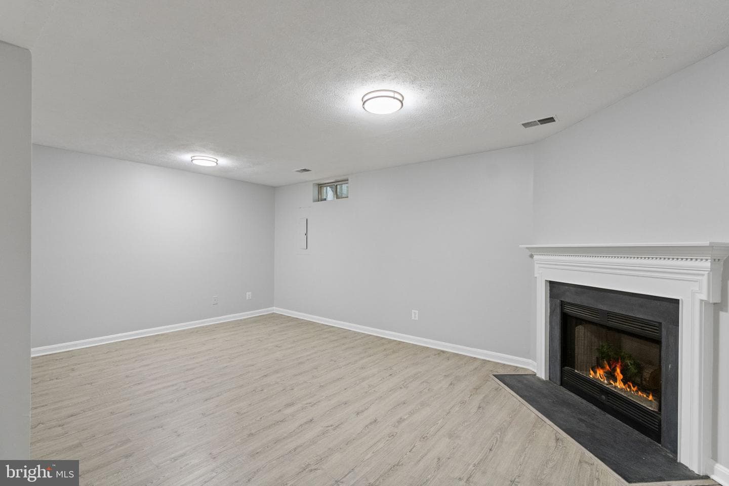 4893 Benecia Lane photo 33