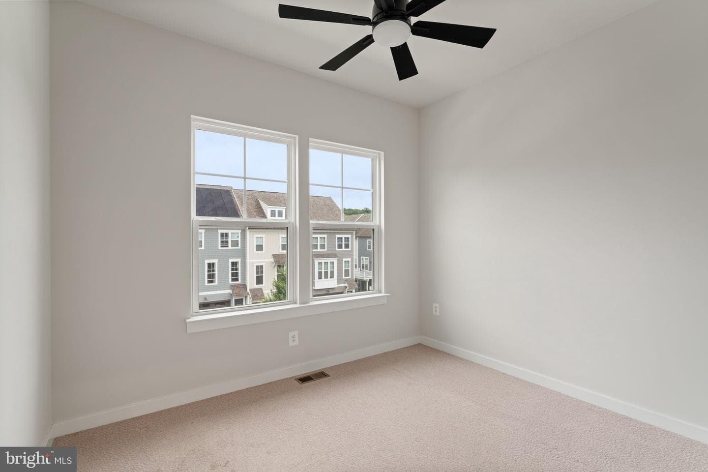 1699 Beech Leaf Street photo 25