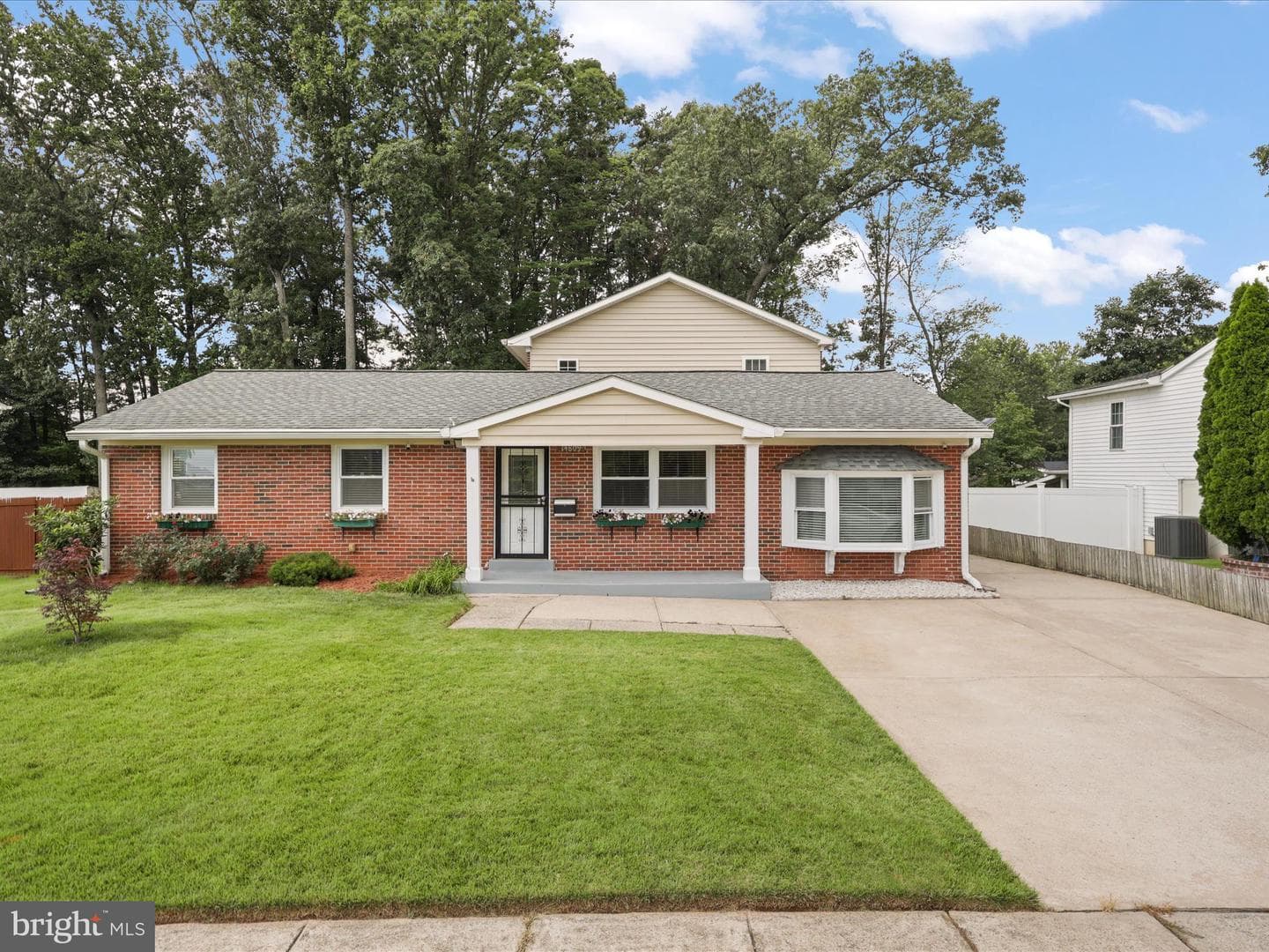 14809 Darbydale Avenue photo 1