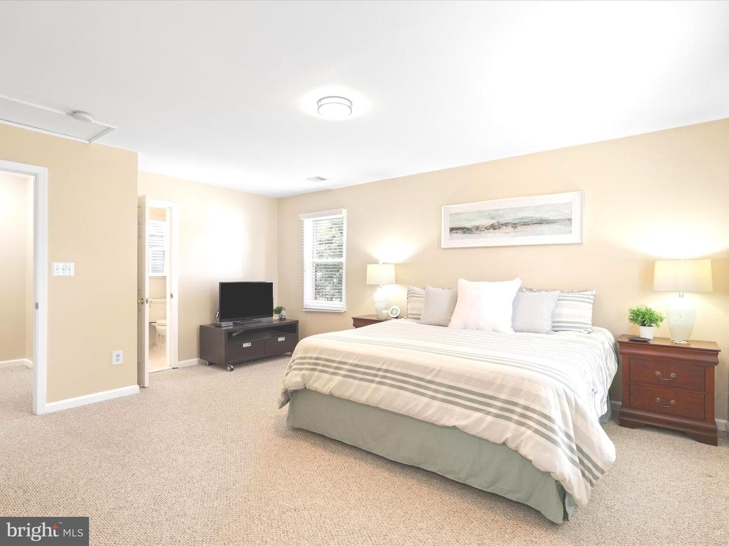 14809 Darbydale Avenue photo 19